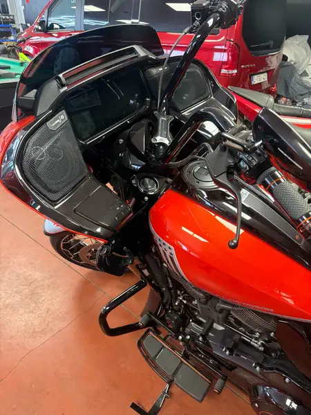 Harley-Davidson Road Glide - foto 8