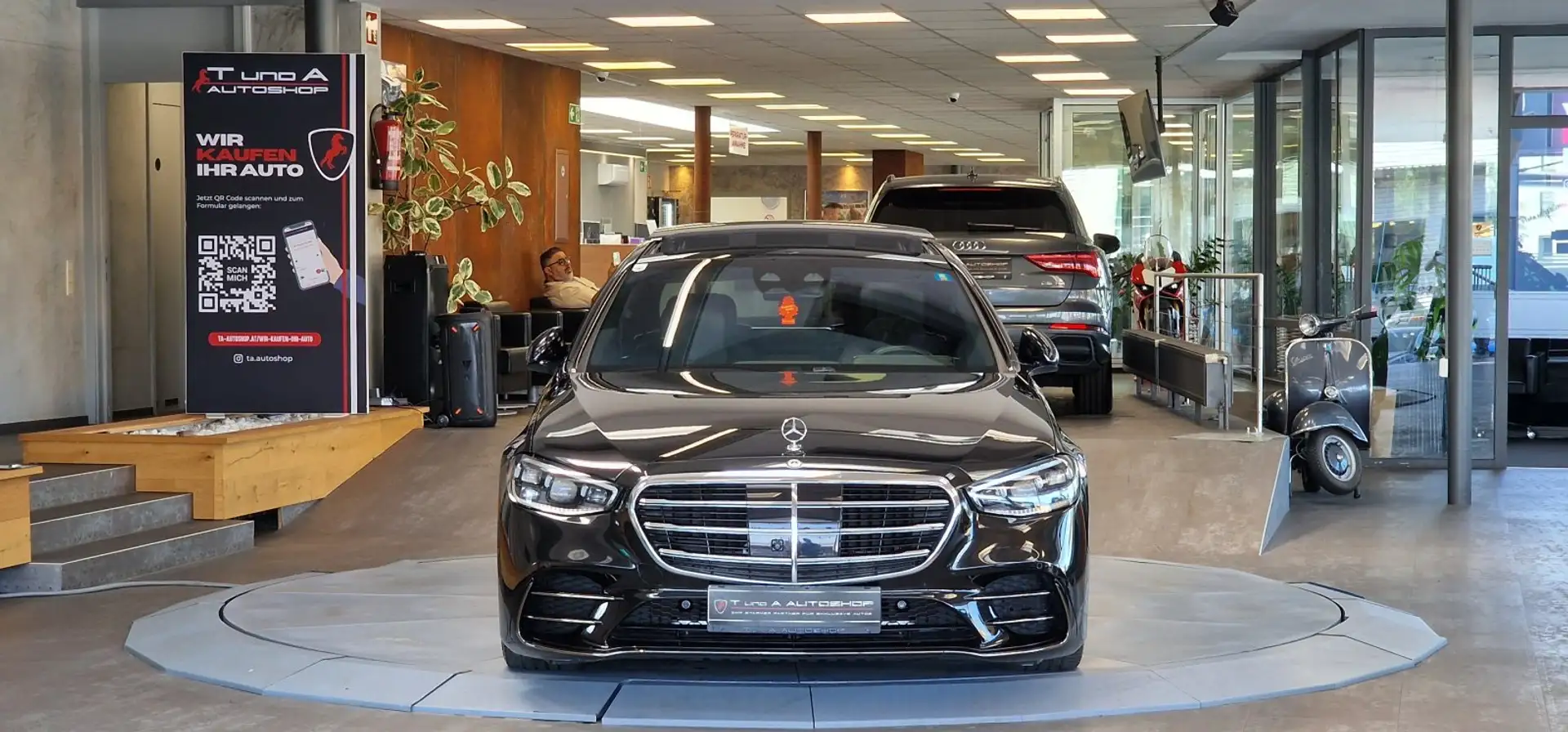 Mercedes-Benz S 580 e Lang AMG-Line 1-Hand Aut. *Head-up*Pano*360°*Luf Schwarz - 2