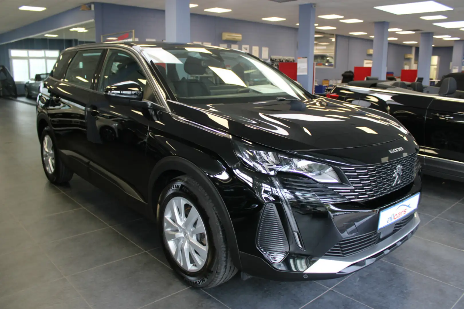 Peugeot 5008 BlueHDi Active Pack - 7 Sitzer - Noir - 1