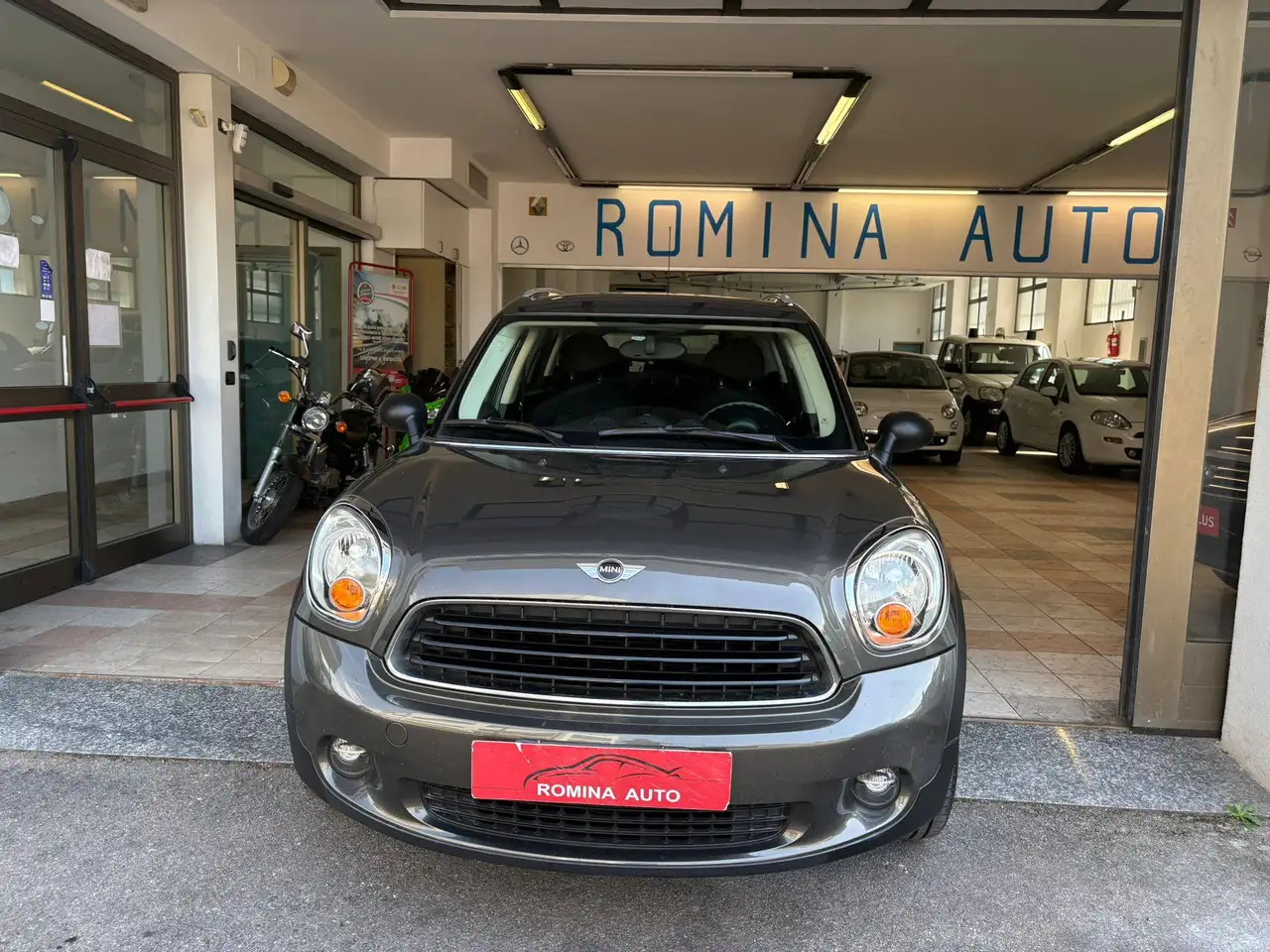 MINI One Countryman