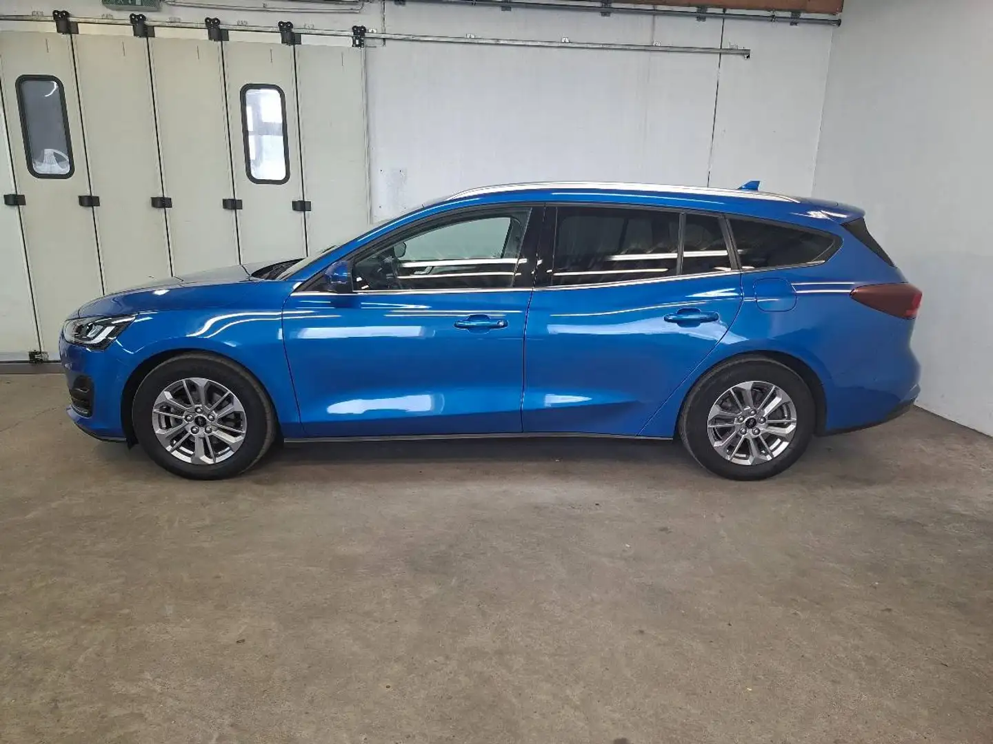 Ford Focus Kombi 1.5 EcoBlue Aut. Titanium, ACC, LED, Winter-Paket - 2