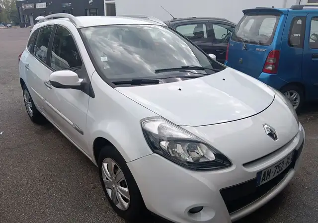 Renault Clio view 4