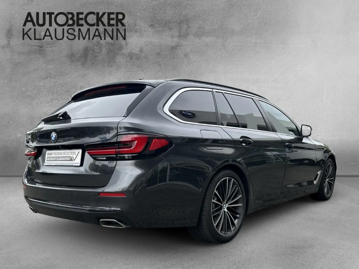 BMW 530 i TOURING AUTOMATIK LC PROF AHK KAMERA LED Grijs - 2