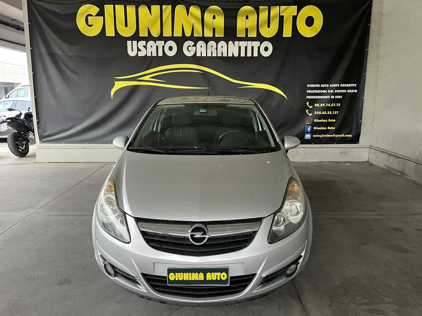 Opel Corsa Corsa IV 2010 3p 1.3 cdti Gris - 2