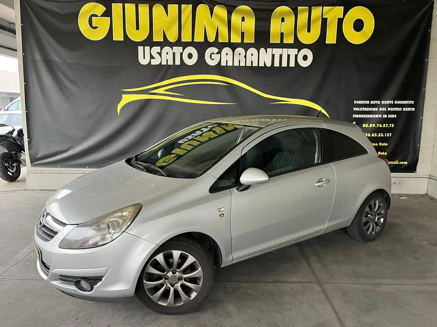 Opel Corsa Corsa IV 2010 3p 1.3 cdti Gris - 1