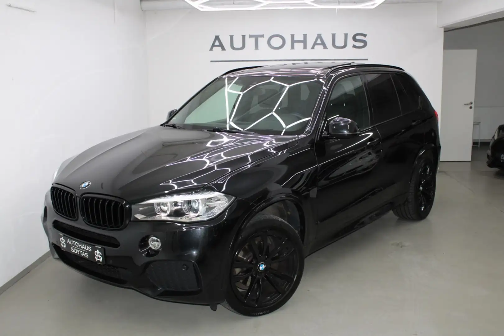 BMW X5 xDrive 30d*HeadUp*Pano*M-Paket*Harman-Kardon Noir - 1