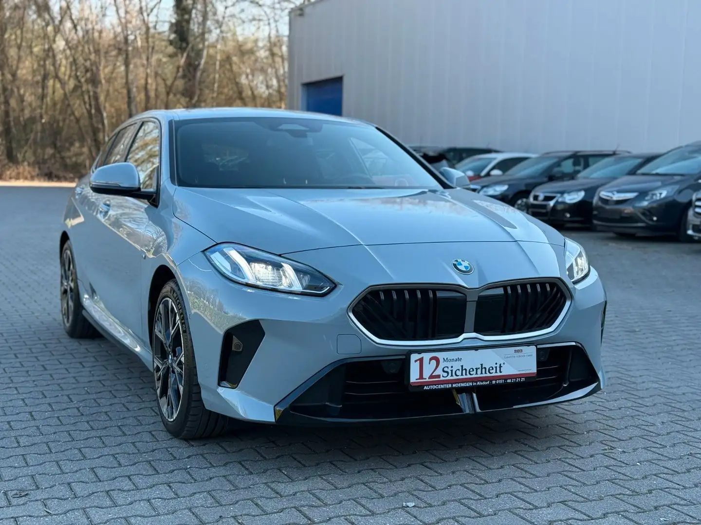 BMW 116 i Limousine Garantie*Shadow*M Paket*Kamera* Grau - 2