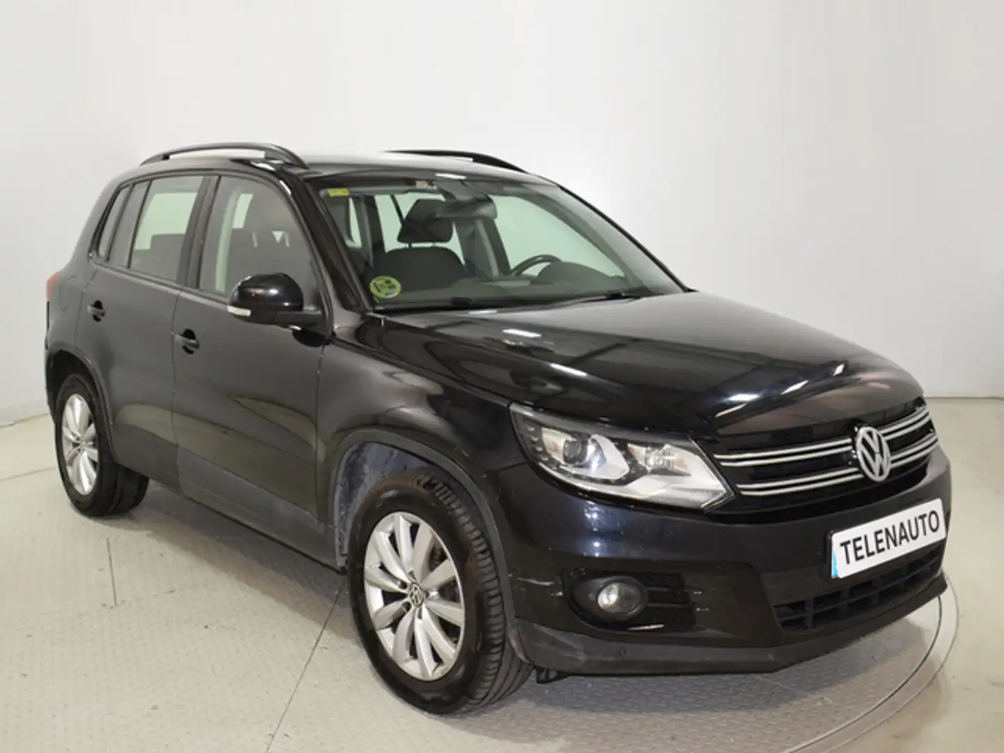 Volkswagen Tiguan 2.0TDI BMT T1 4x2 140 Zwart - 1