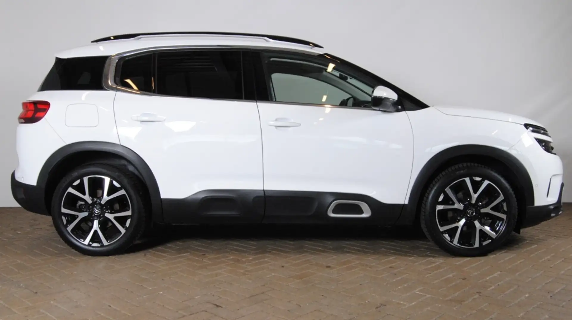Citroen C5 Aircross 1.2 PureTech Shine \\ Apple carplay Wit - 2