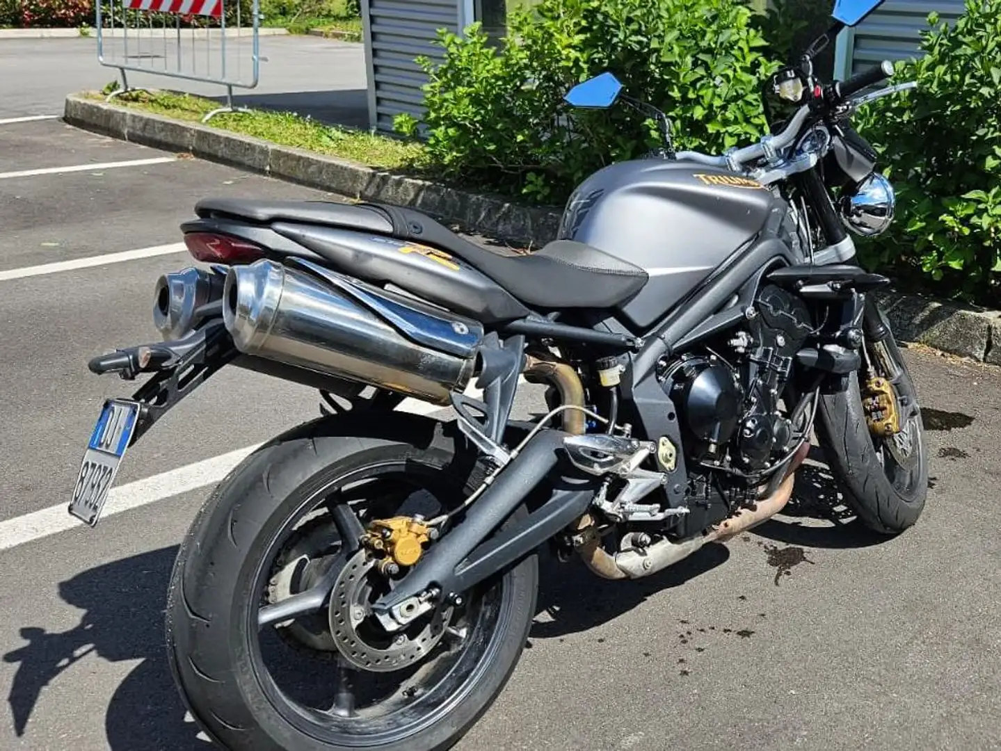 Triumph Street Triple R R Šedá - 1