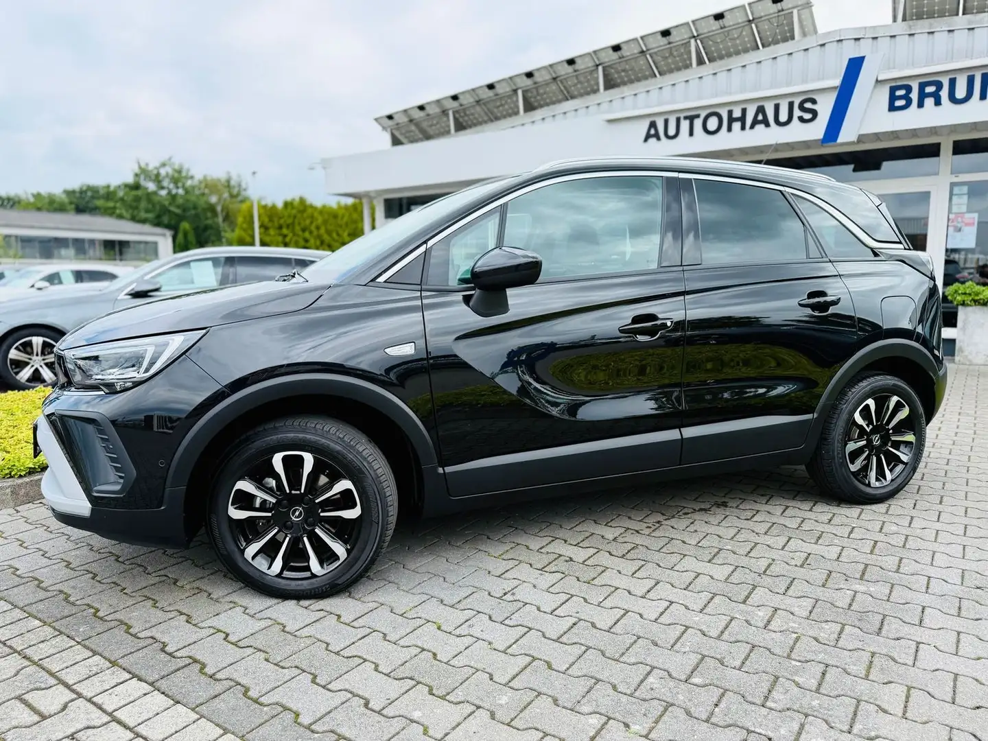 Opel Crossland X 1,2 T ELEG., Navi, Panod, LED, RFK, PTS, Tot, Spur Schwarz - 2