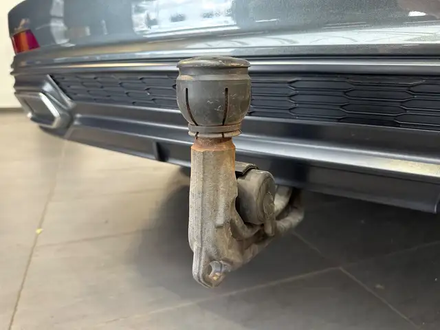 Audi A6 view 8