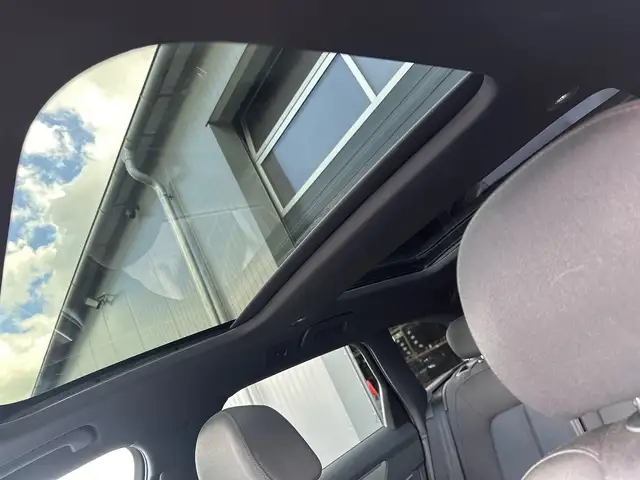 Audi A6 view 14