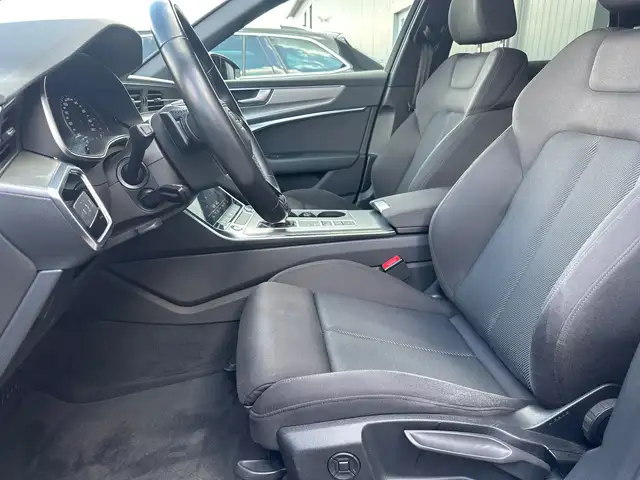 Audi A6 view 13