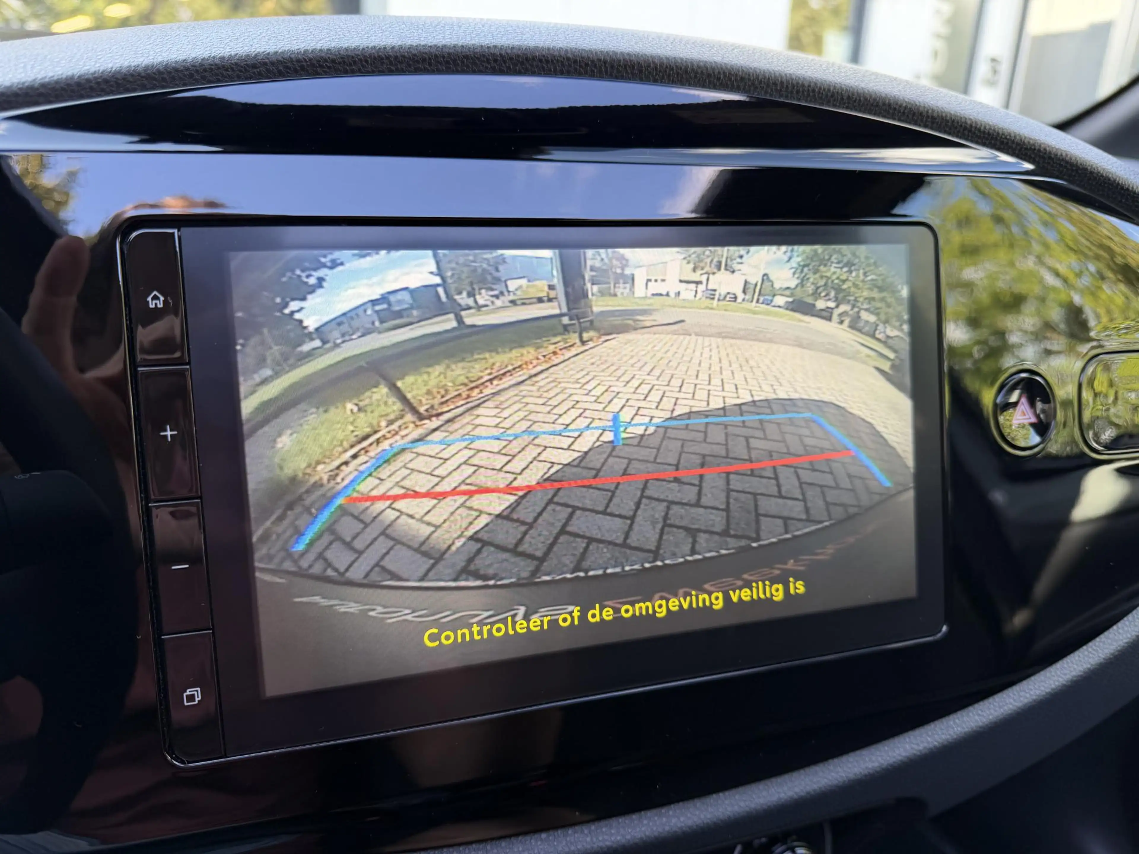 Toyota Aygo X 1.5 VVT-i HEV Pulse e-CVT Elektrisch vouwdak | Cam — photo 15