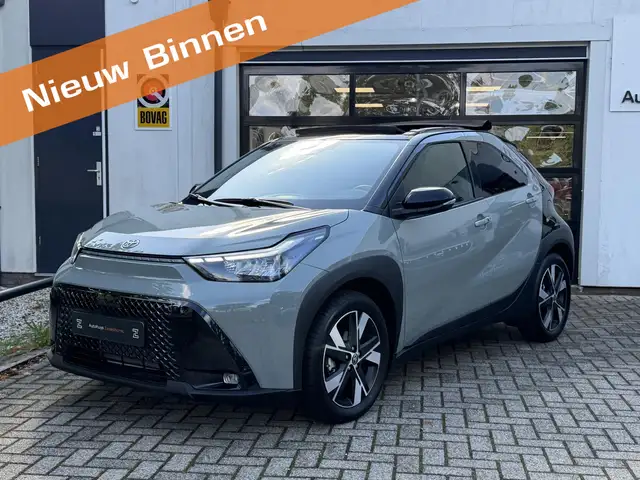 Toyota Aygo X 1.5 VVT-i HEV Pulse e-CVT Elektrisch vouwdak | Cam