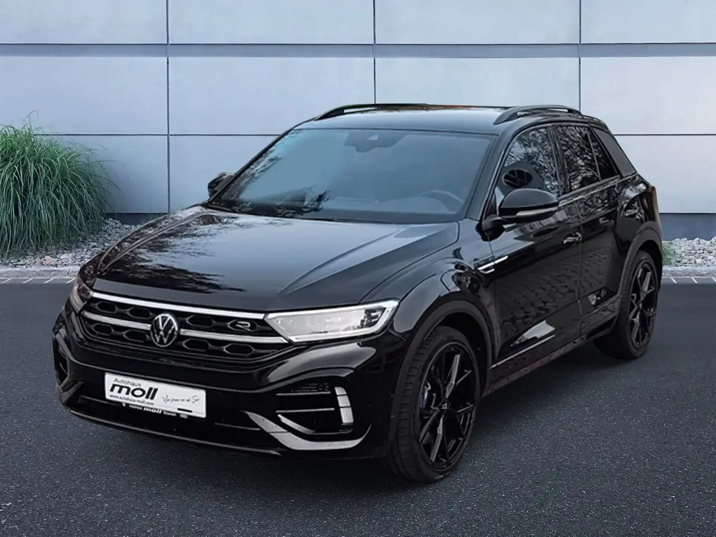 Volkswagen T-Roc R, DCC, Akrapovic, Discover Pro Schwarz - 1