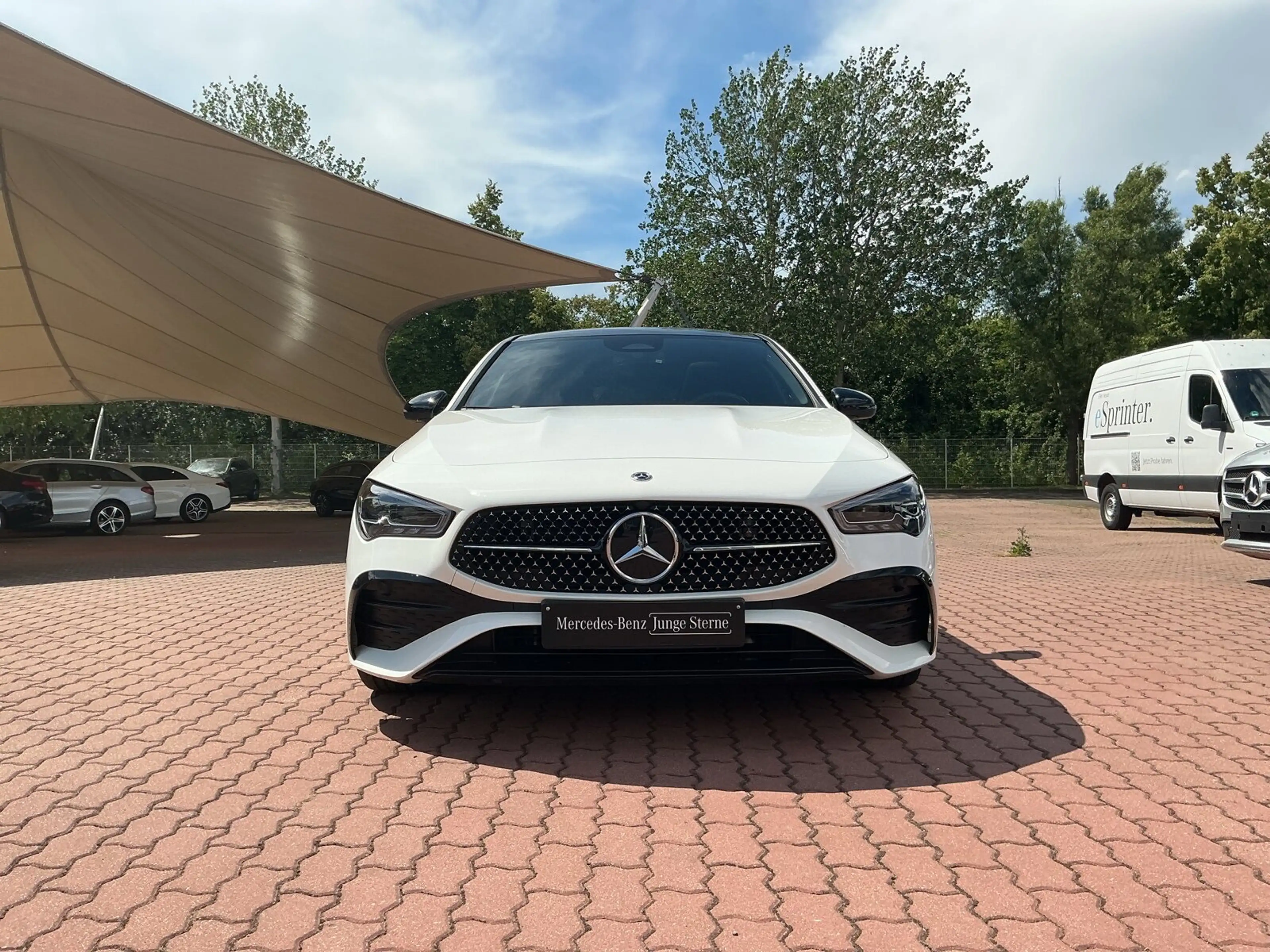 Mercedes-Benz CLA 200 CLA 200 SB AMG PanoD RüKa Multibeam Nightp Sound — photo 2