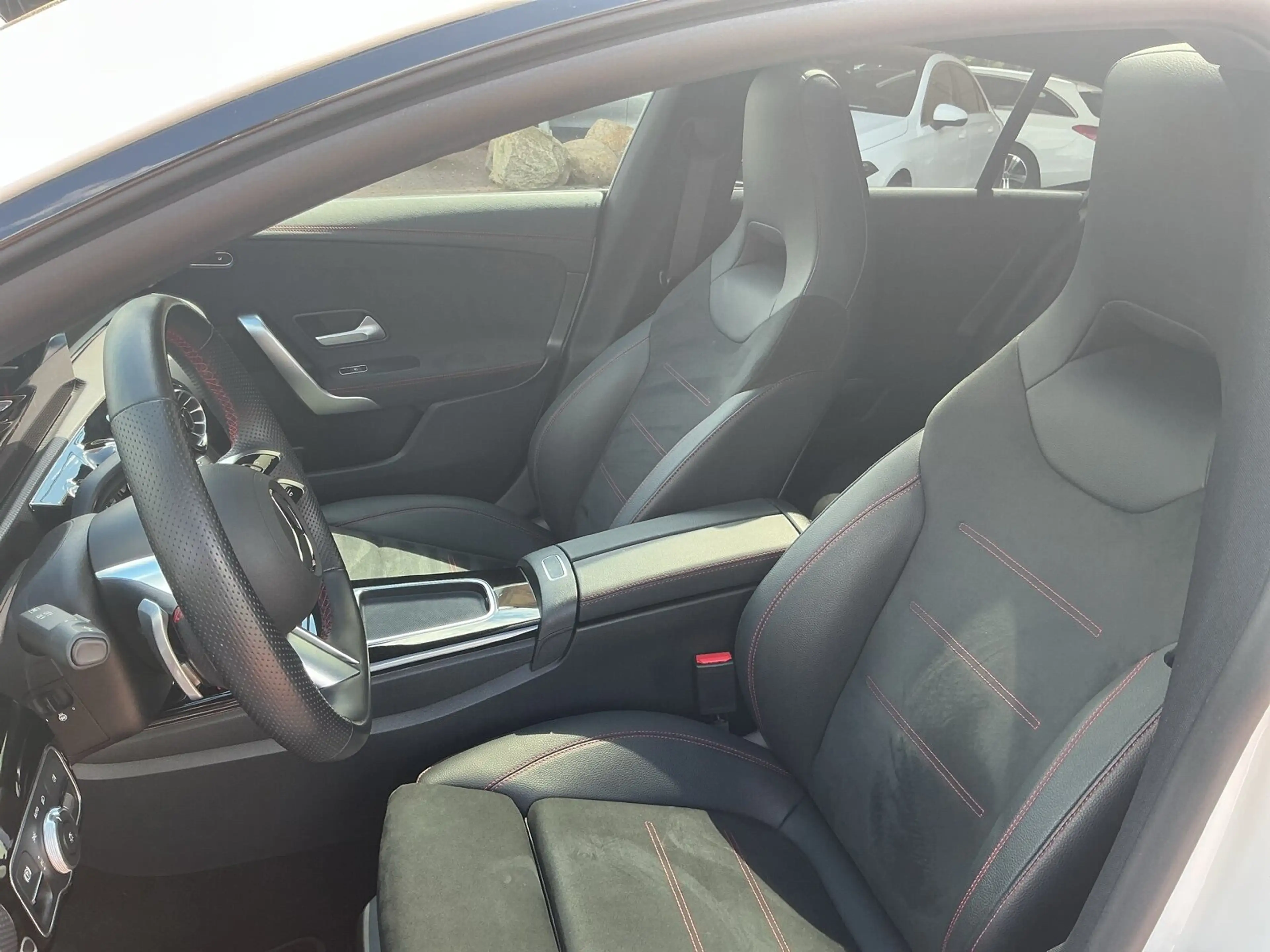 Mercedes-Benz CLA 200 CLA 200 SB AMG PanoD RüKa Multibeam Nightp Sound — photo 10