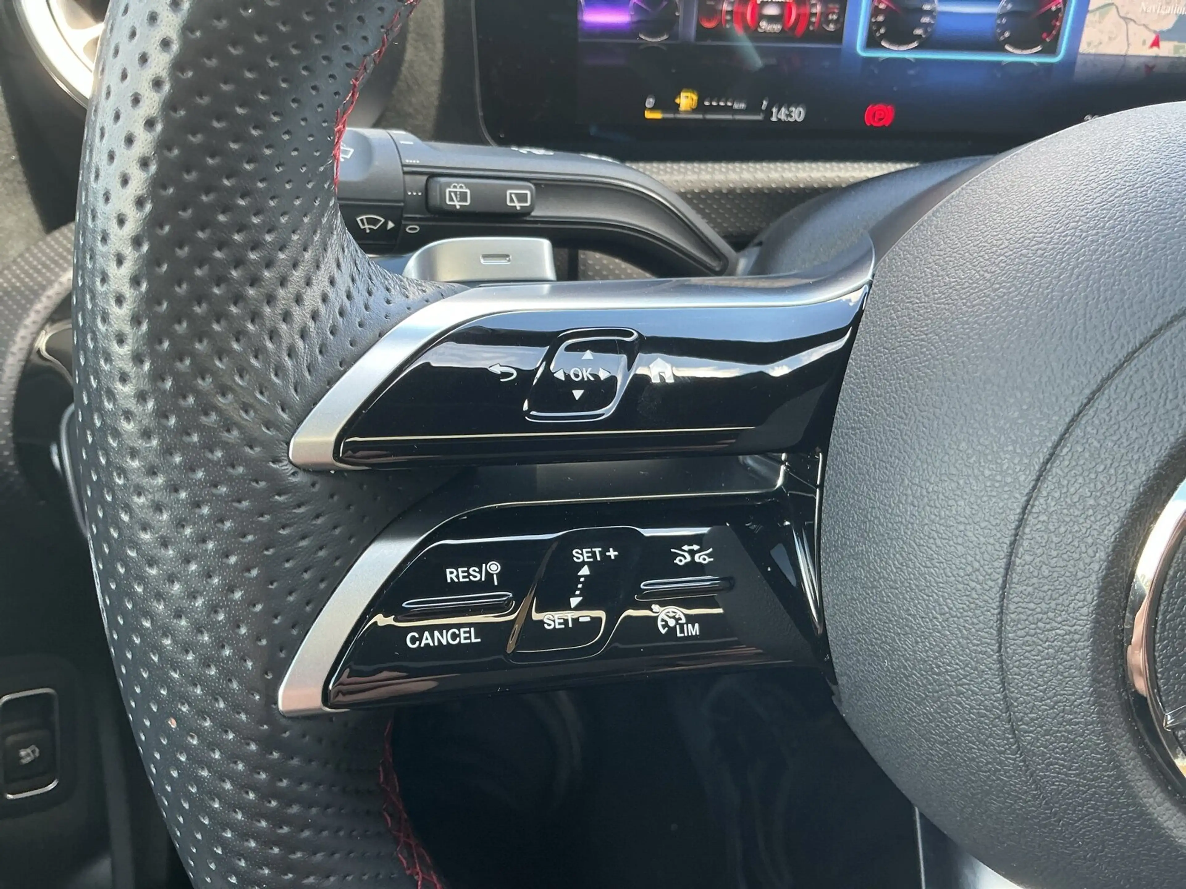 Mercedes-Benz CLA 200 CLA 200 SB AMG PanoD RüKa Multibeam Nightp Sound — photo 14