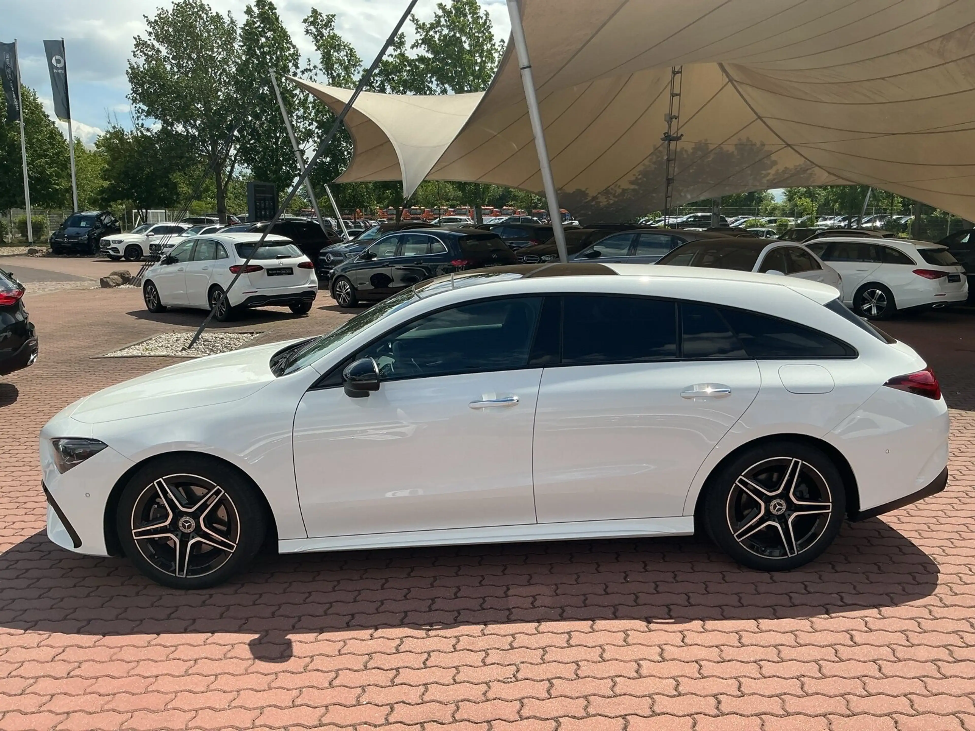 Mercedes-Benz CLA 200 CLA 200 SB AMG PanoD RüKa Multibeam Nightp Sound — photo 7