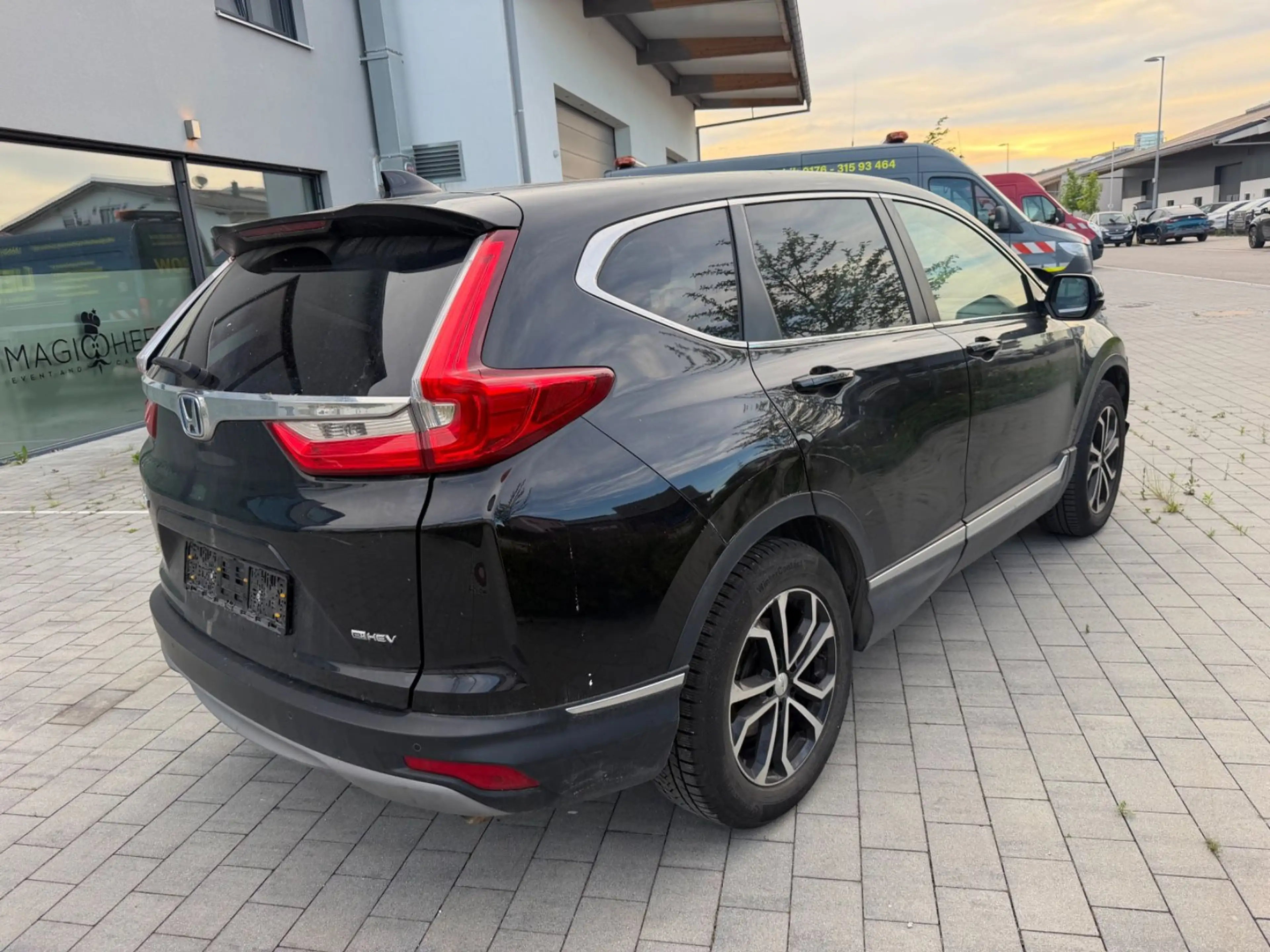 Honda CR-V 2.0 i-MMD HYBRID 2WD Elegance — photo 6
