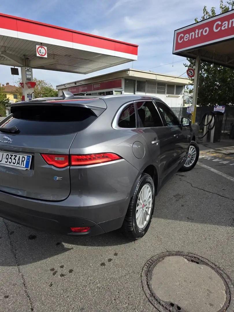 Jaguar E-Pace 2.0d i4 R-Dynamic S awd 180cv - 2