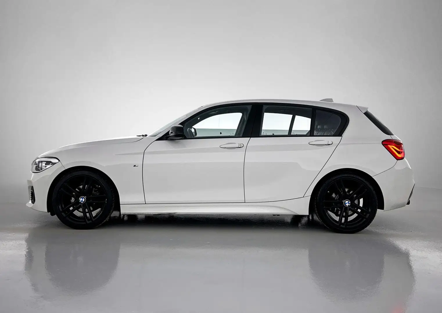 BMW 118 1-serie 118i Corporate Lease High Executive M-Spor Wit - 2