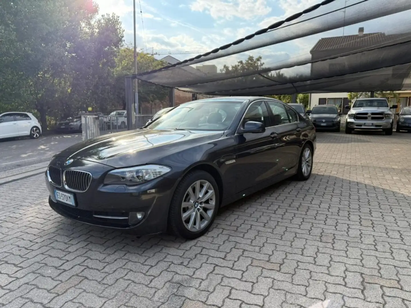 BMW 530 d Futura Schwarz - 2