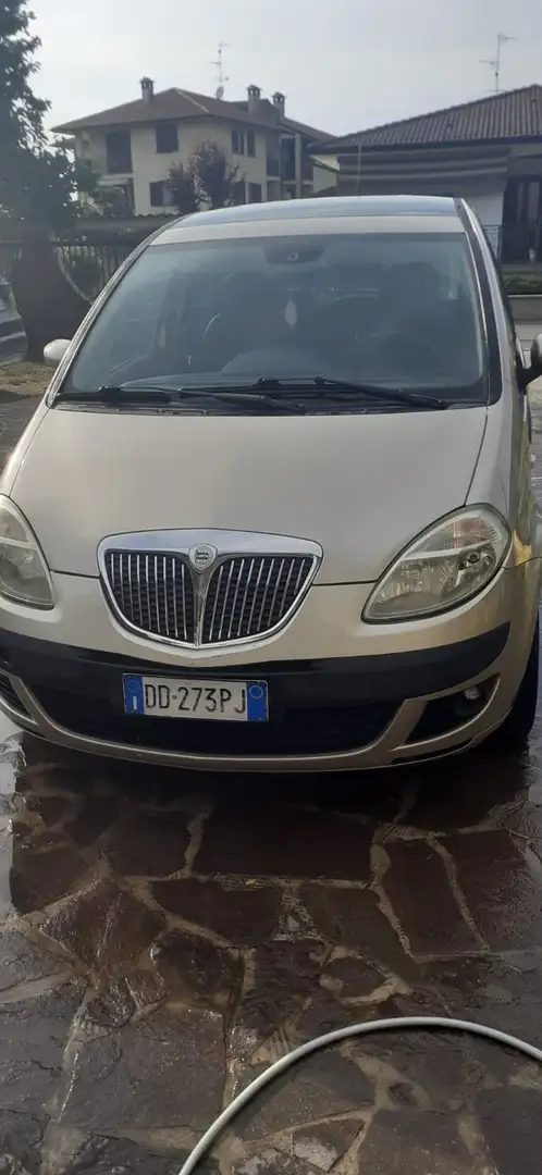 Lancia MUSA Oro Multijet Or - 1