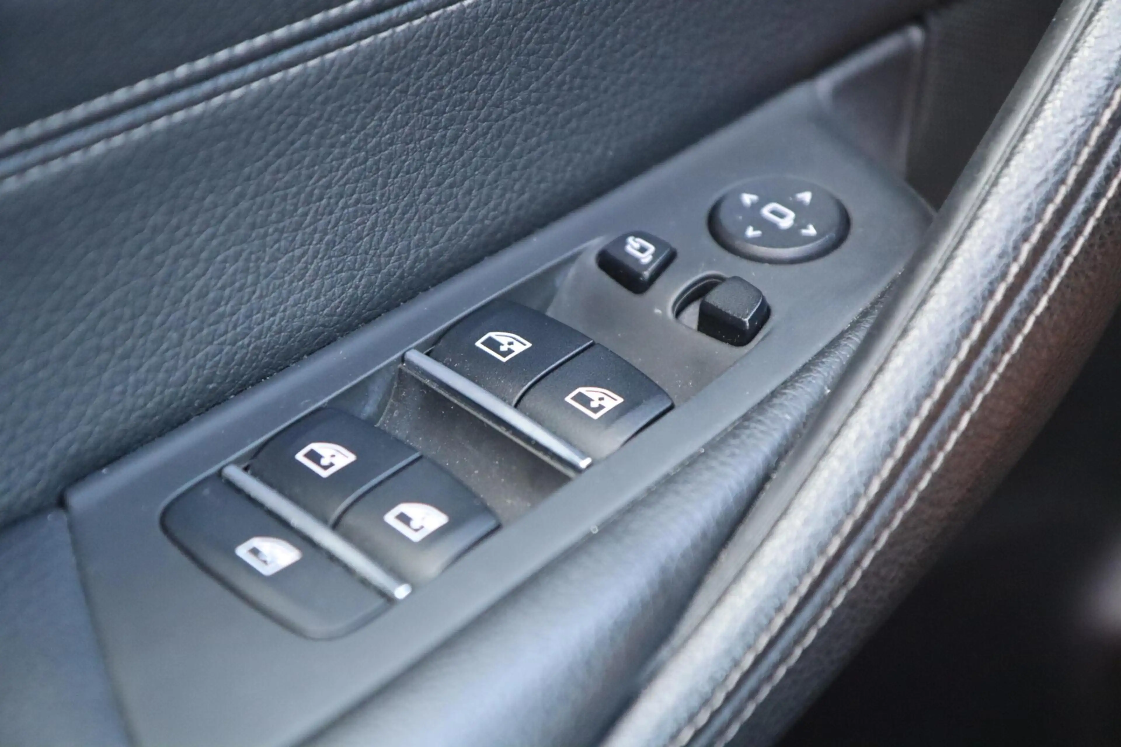 BMW 530 5-serie Touring 530i xDrive High Executive | PANO — photo 27