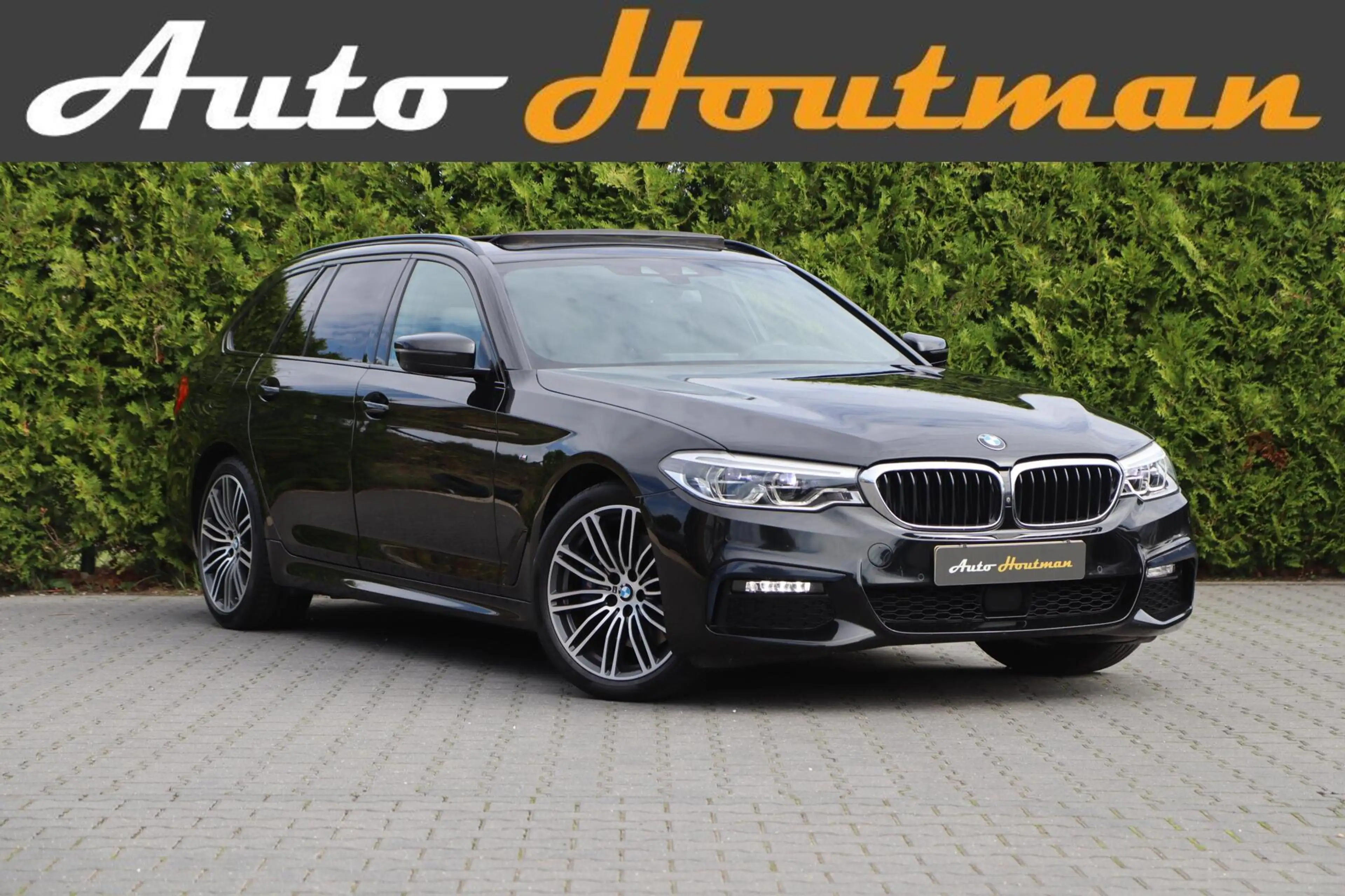 BMW 530 5-serie Touring 530i xDrive High Executive | PANO