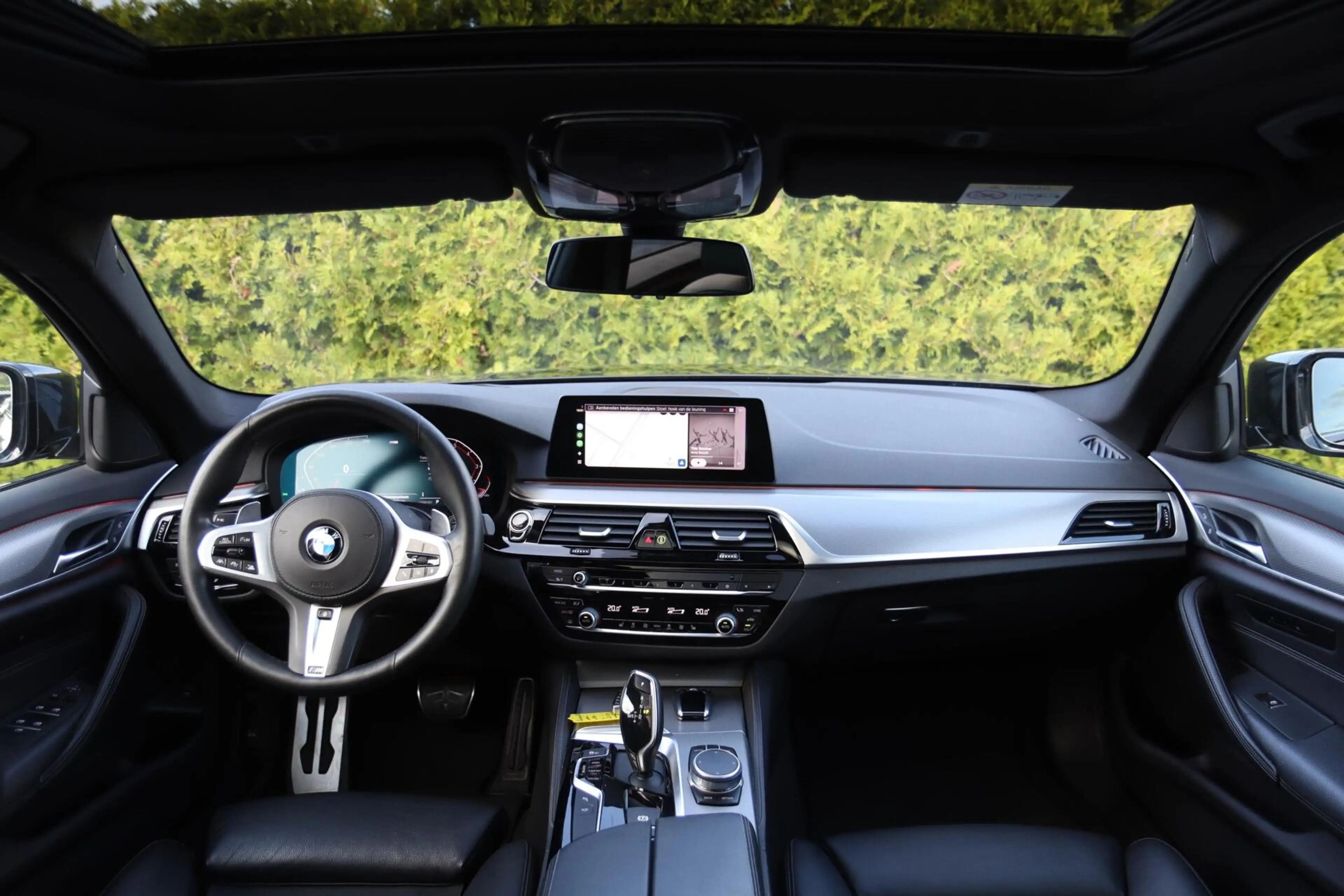 BMW 530 5-serie Touring 530i xDrive High Executive | PANO — photo 5