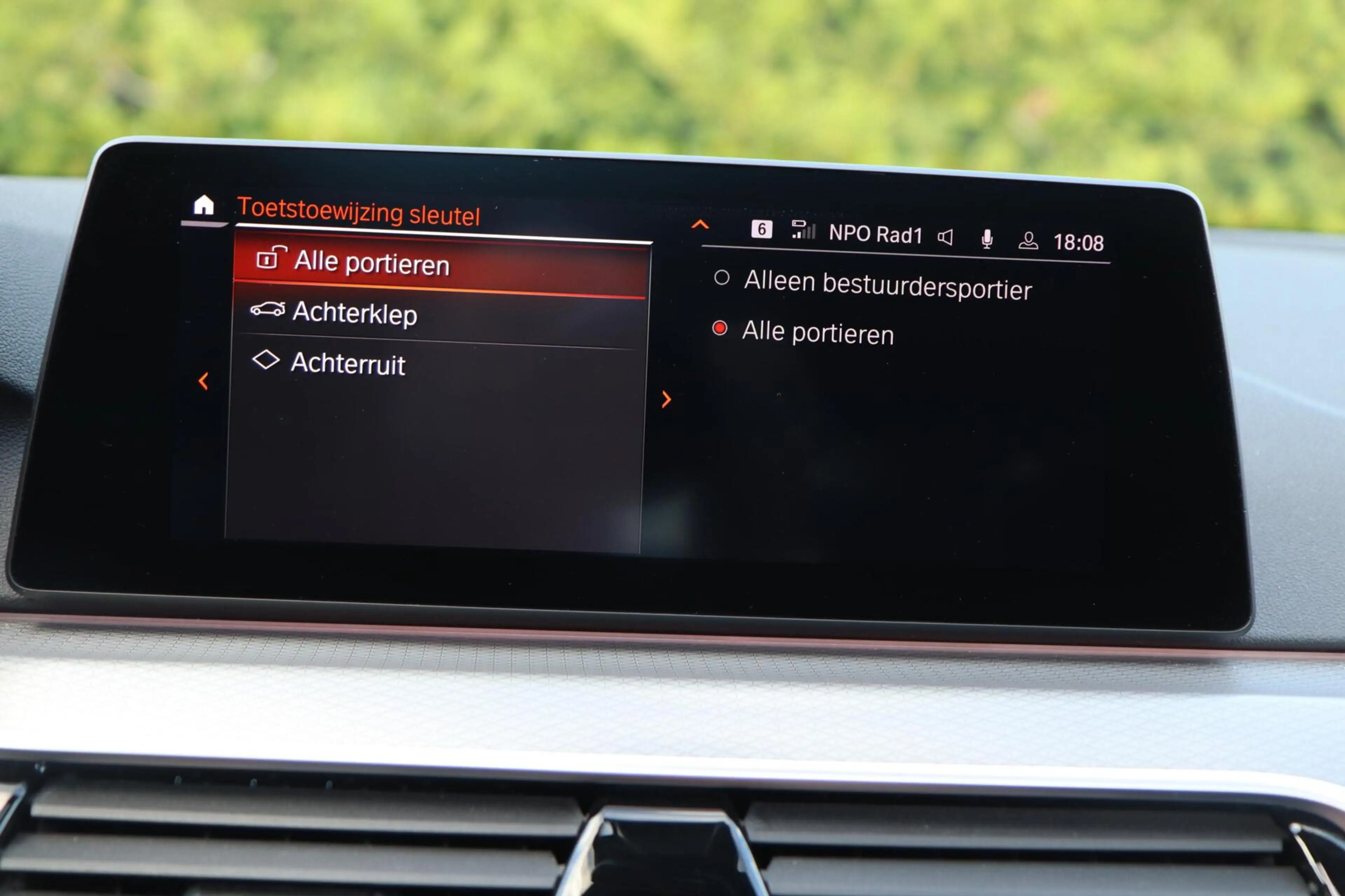 BMW 530 5-serie Touring 530i xDrive High Executive | PANO — photo 50