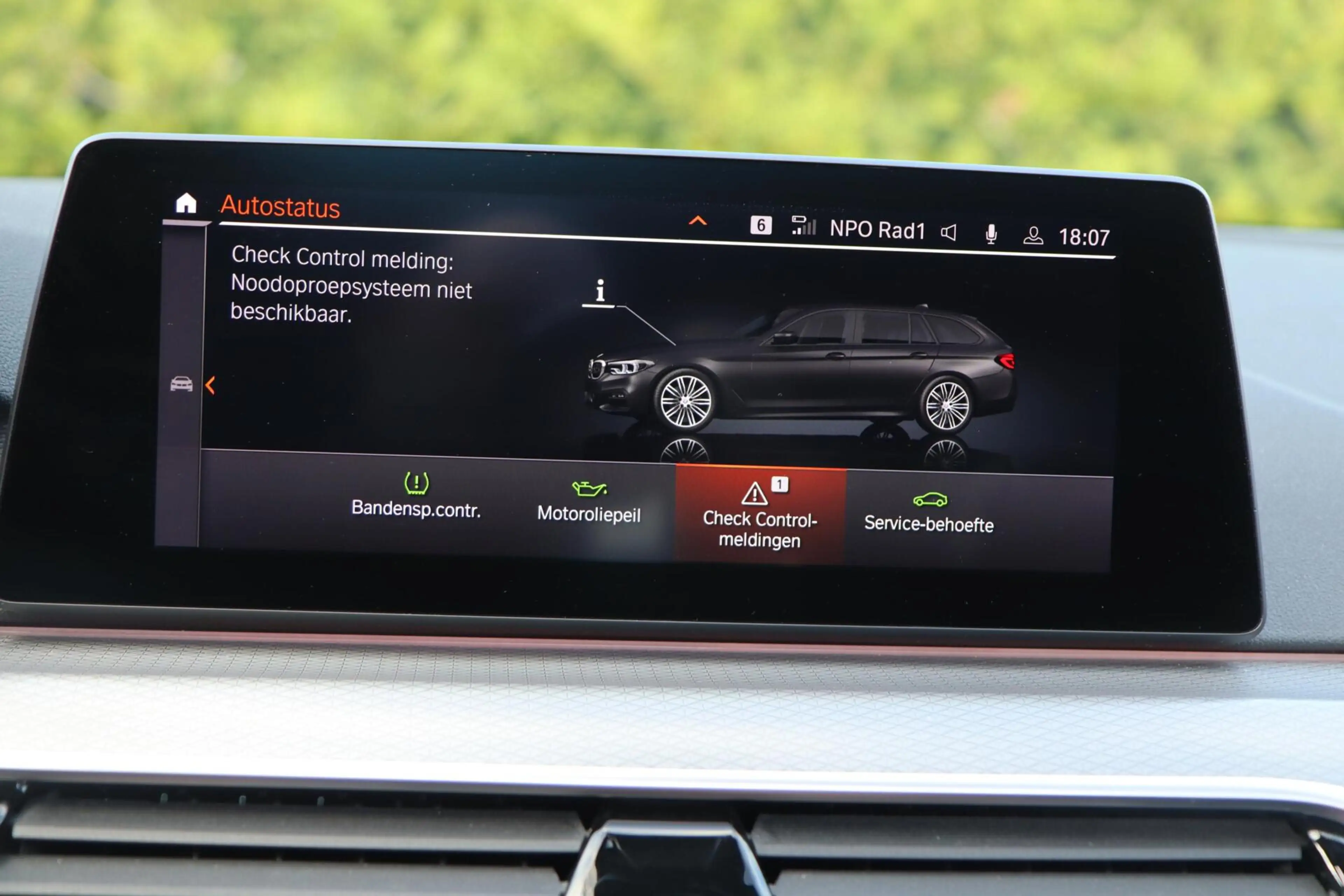 BMW 530 5-serie Touring 530i xDrive High Executive | PANO — photo 40