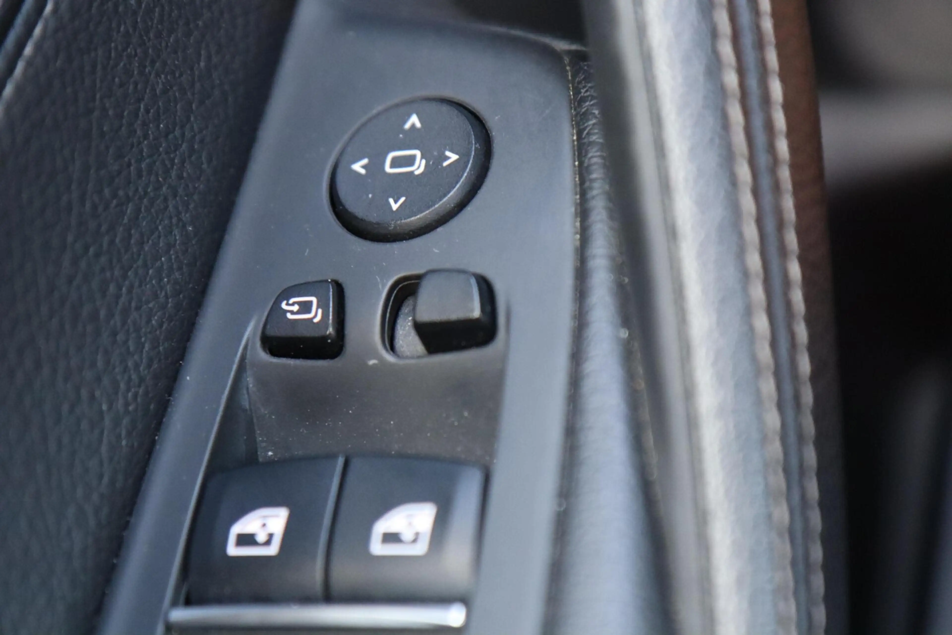 BMW 530 5-serie Touring 530i xDrive High Executive | PANO — photo 28