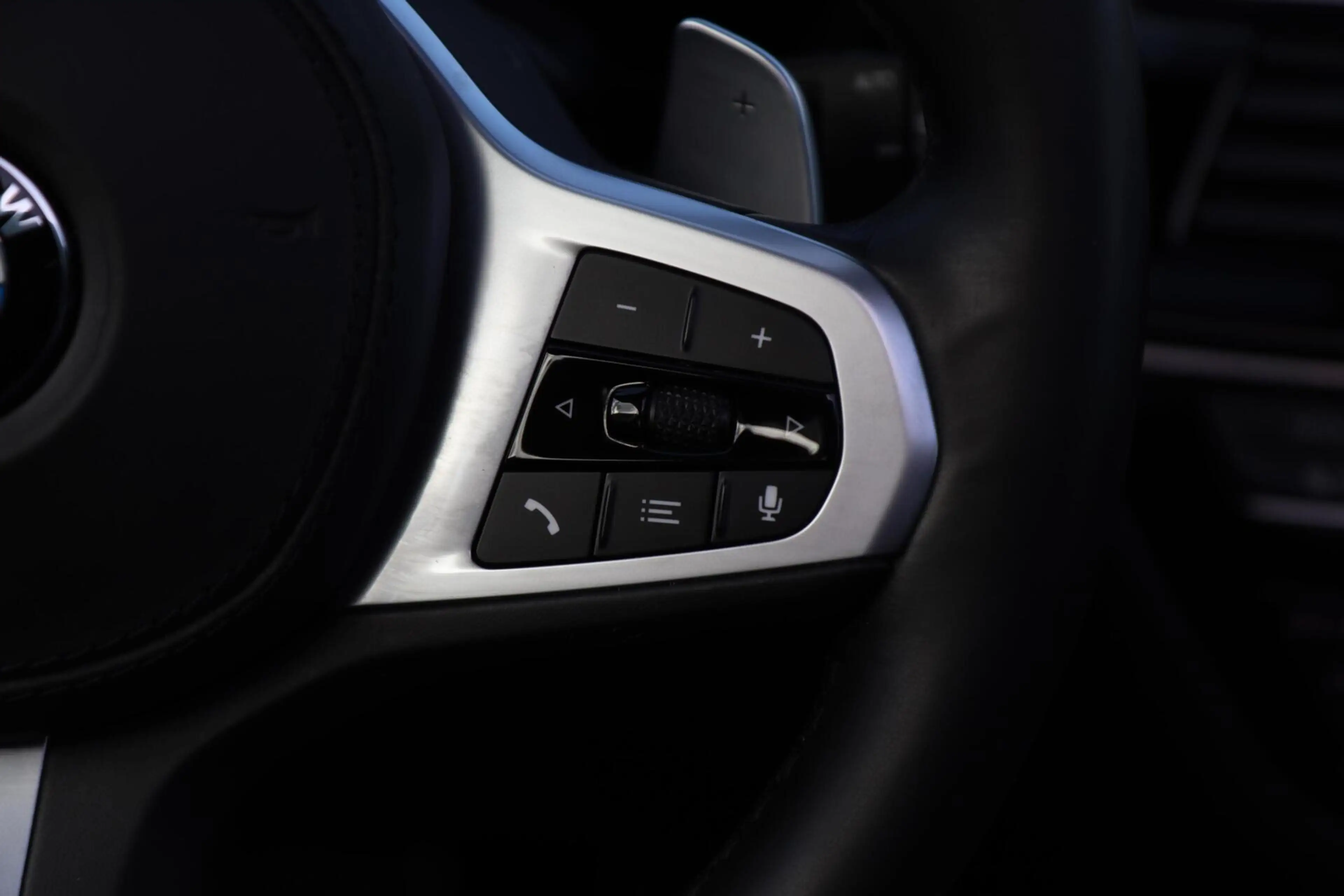 BMW 530 5-serie Touring 530i xDrive High Executive | PANO — photo 18