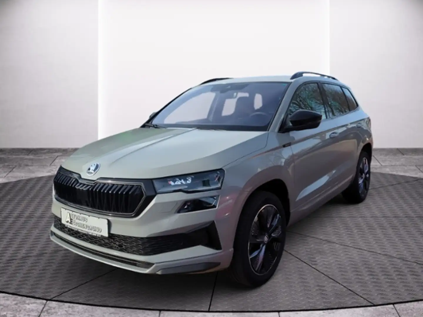 Skoda Karoq 1.5 TSI Sportline AHK NAVI KAMERA Grau - 2