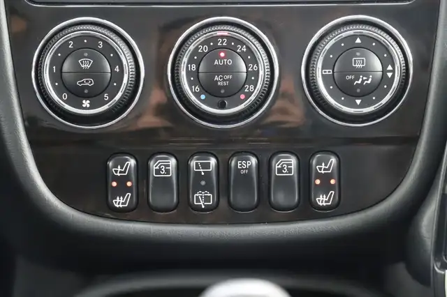 Mercedes-Benz M-Class view 23
