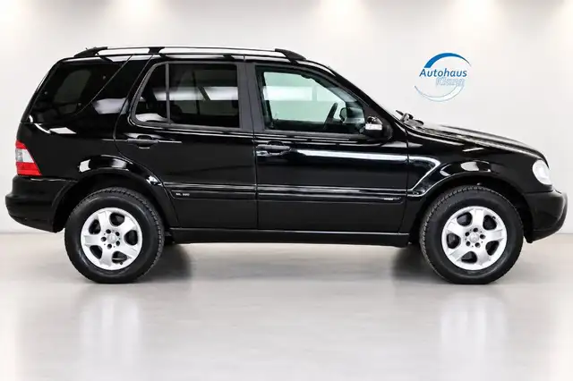 Mercedes-Benz M-Class view 5