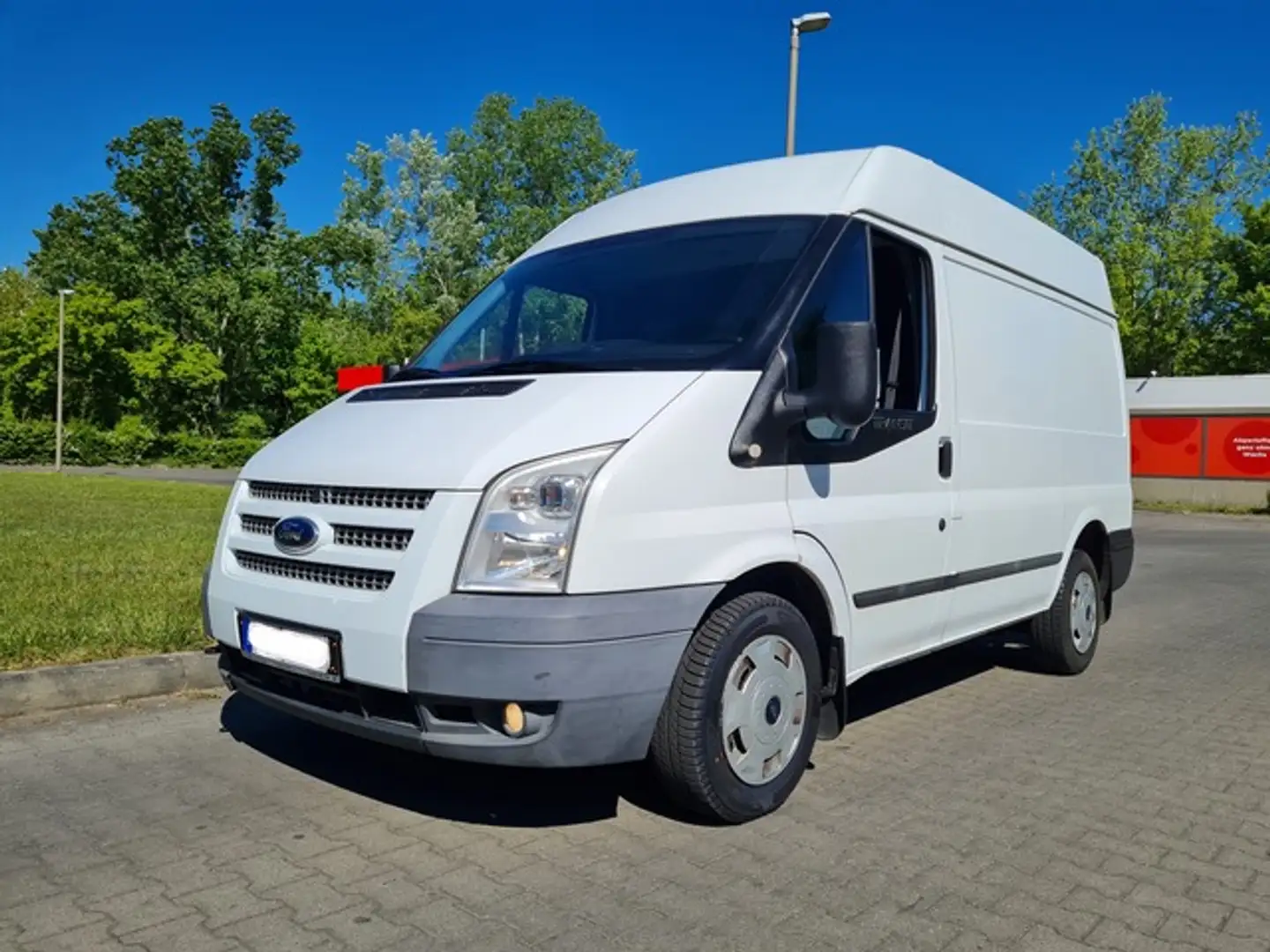 Ford Transit HOCH + KLIMA +TÜV NEU + 1.HAND+ TEMPOMAT Weiß - 1