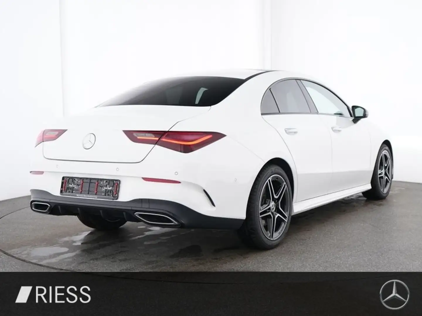 Mercedes-Benz CLA 200 Cp AMG Sport Night Distr W-Paket Ambi Kamera Weiß - 2