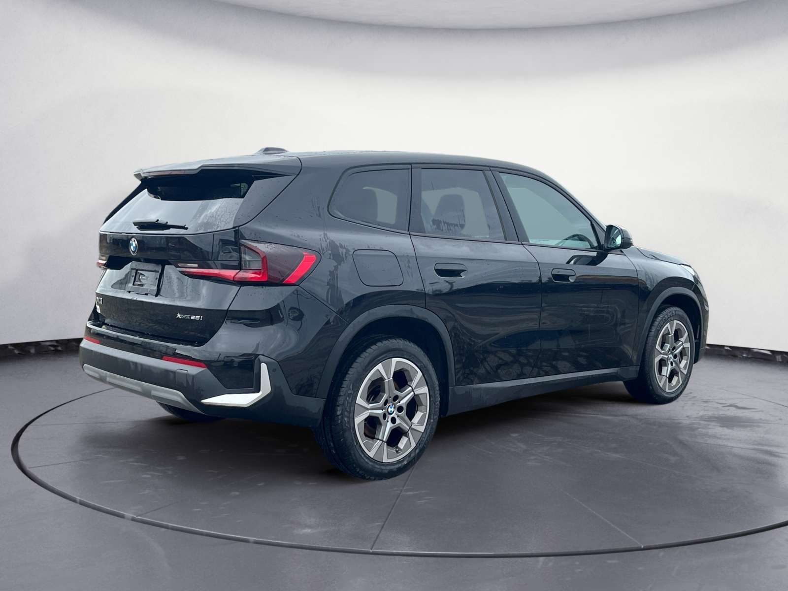 2025 BMW X1 XDRIVE28I alt 5