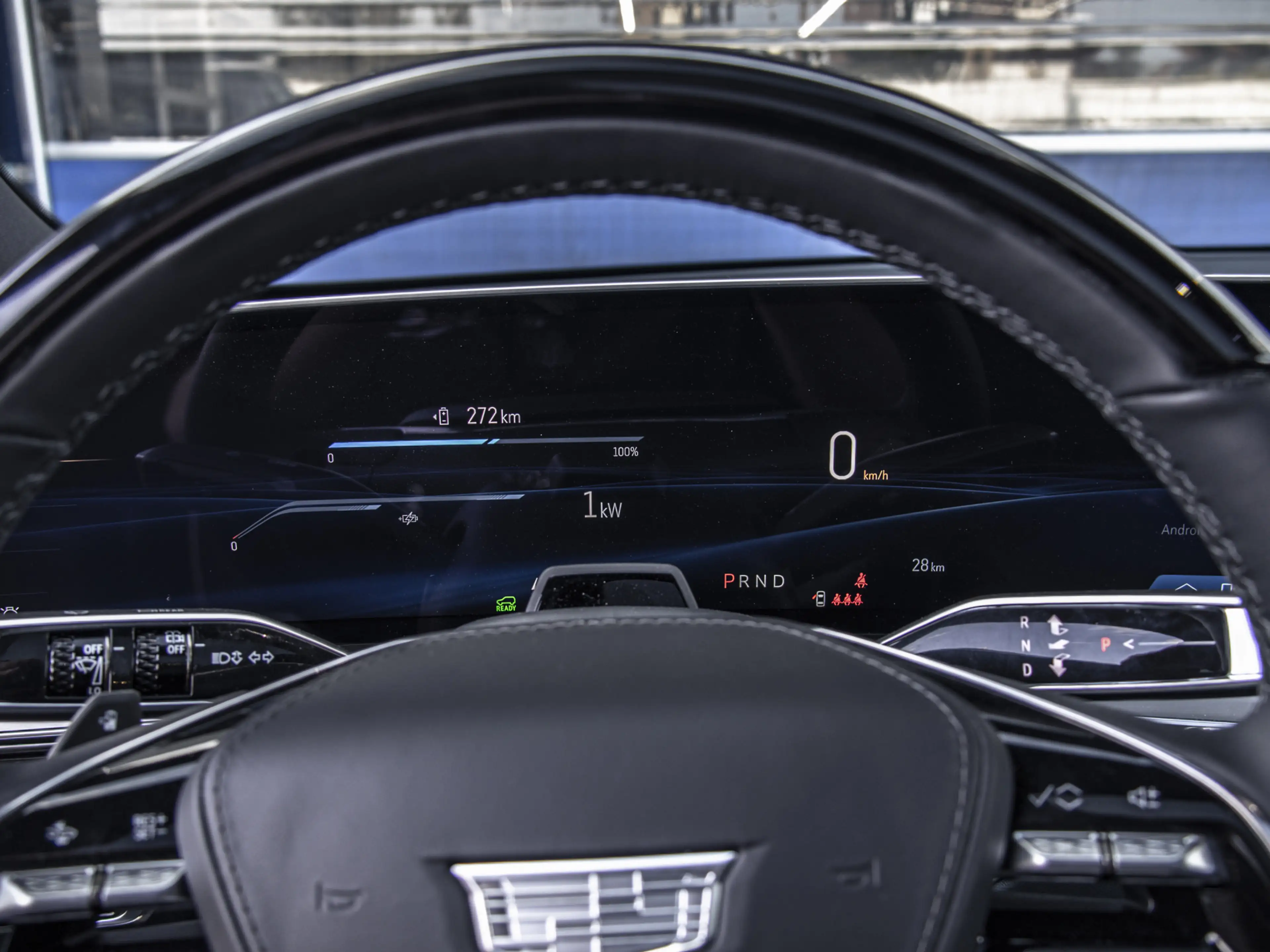 Cadillac Lyriq Sport 600 EV / Juniper Interior — photo 15