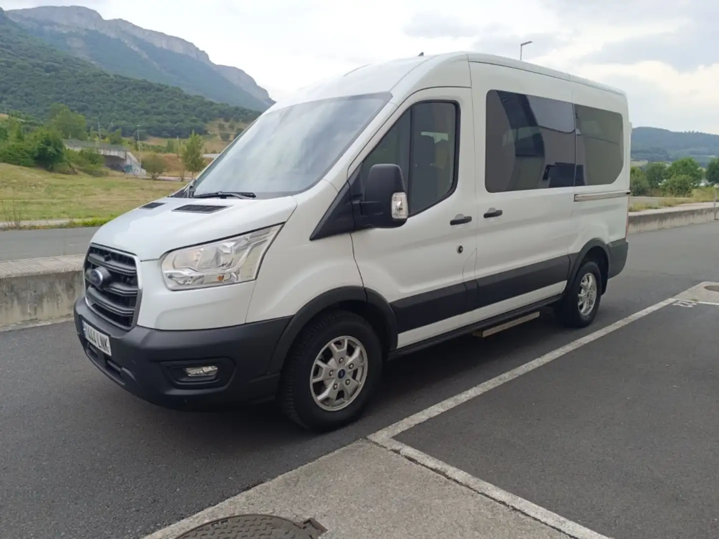 Ford Transit FT 330 EcoBlue Hybrid L2 Kombi Trend 130 Blanc - 1