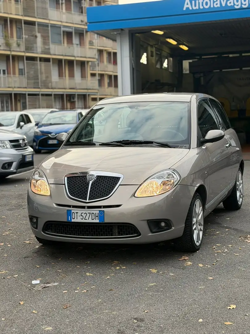 Lancia Ypsilon 1.3 mjt 16v Oro Giallo - 2