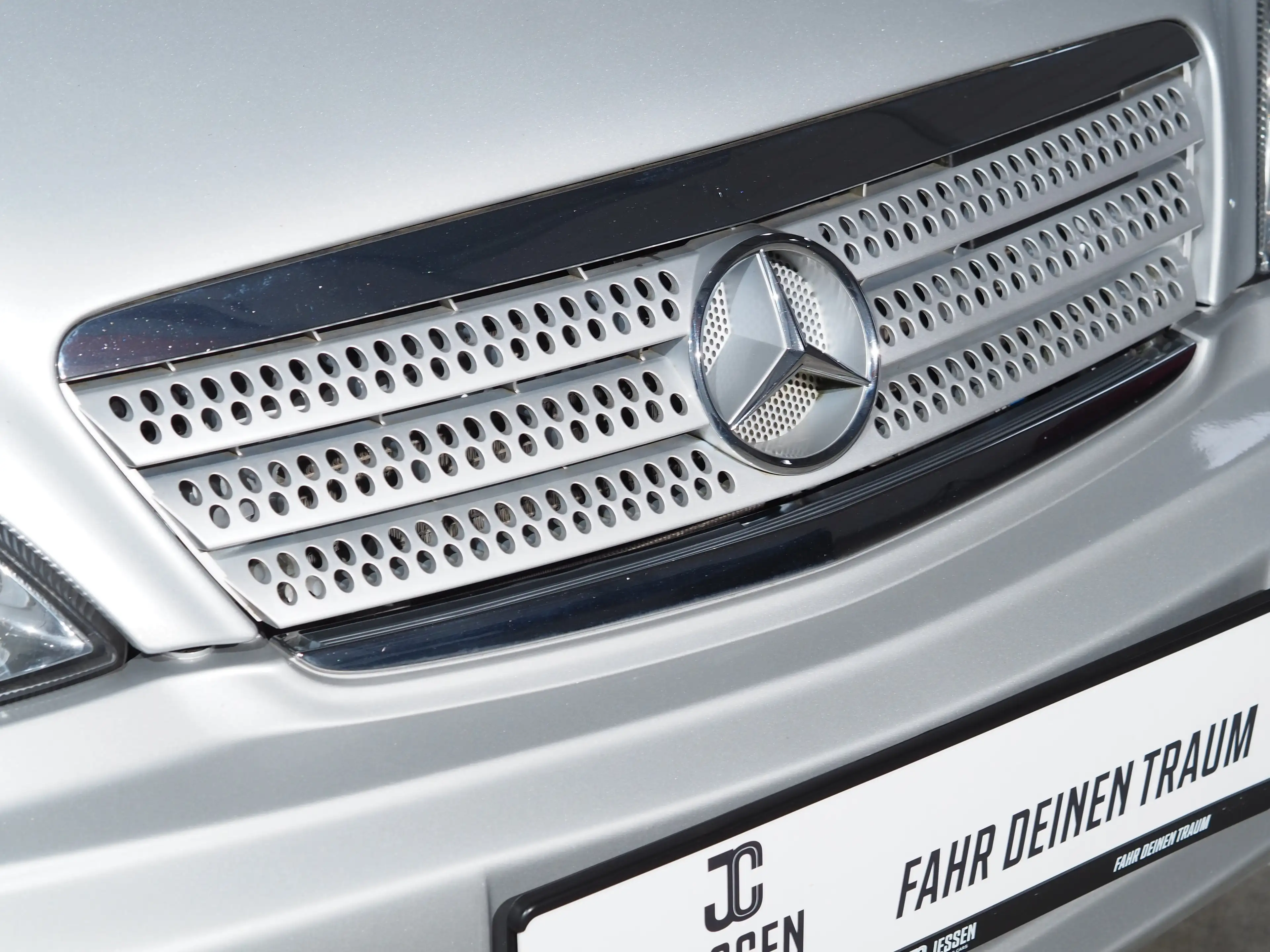 Mercedes-Benz A 210 A 210 L Evolution — photo 14