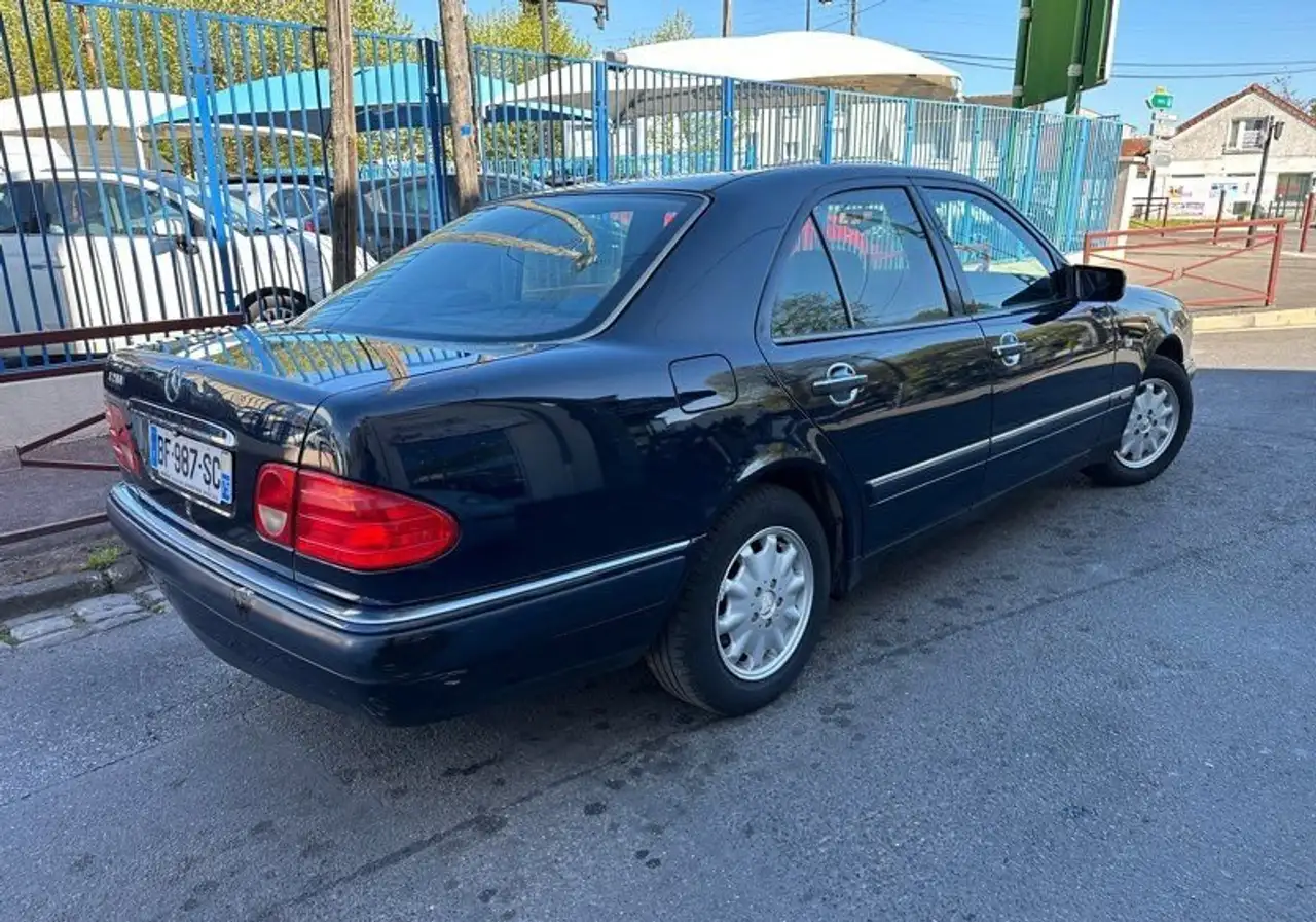 Mercedes-Benz E 200 Mercedes e 200 w210 élégance 125MKMS, foto 4