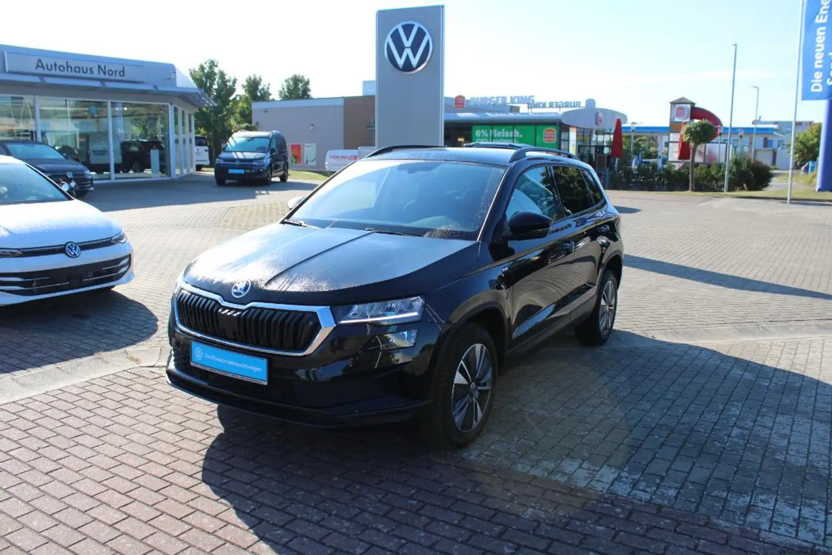 Skoda Karoq Ambition Schwarz - 2