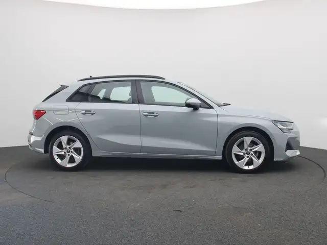 Audi A3 view 3
